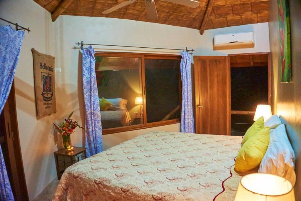 Bed and Breakfast Manoas Увіта Екстер'єр фото