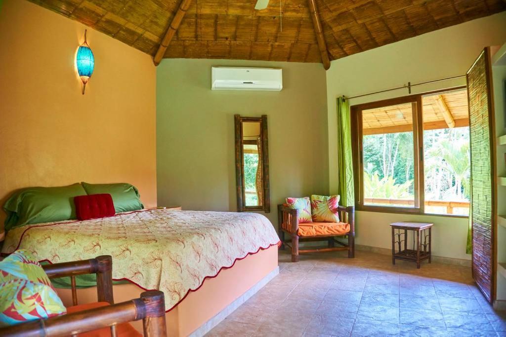 Bed and Breakfast Manoas Увіта Екстер'єр фото
