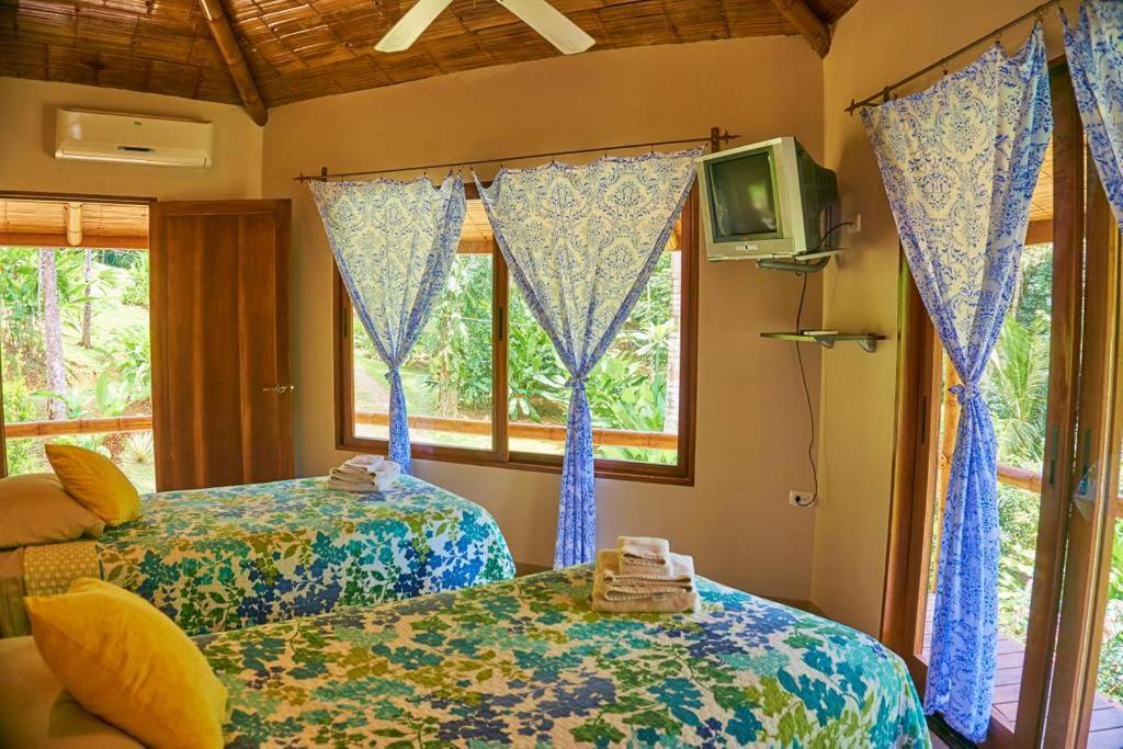 Bed and Breakfast Manoas Увіта Екстер'єр фото