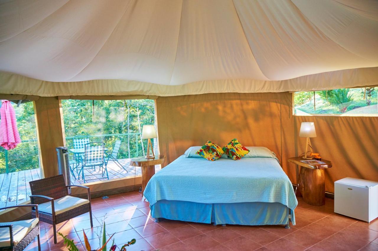 Bed and Breakfast Manoas Увіта Екстер'єр фото